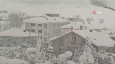 Çatıdan Düşme Tehlikesi: Kar Temizliği Ölümcül Olabilir!