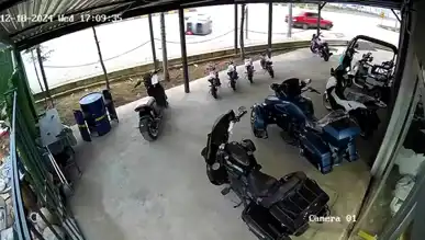 Karabük'te Elektrikli Araç Devrildi: Sürücü Yaralı