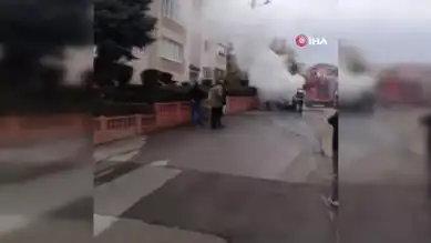 Karabük'te İki Araç Yanmış