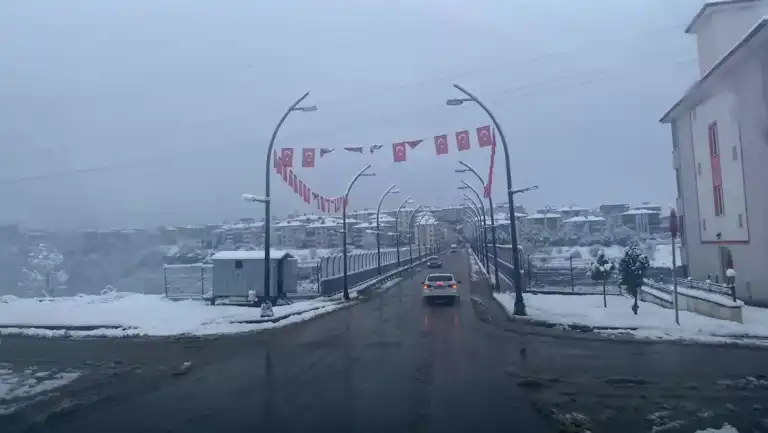 Yoğun Kar Yağışı: Eğitime Ara!