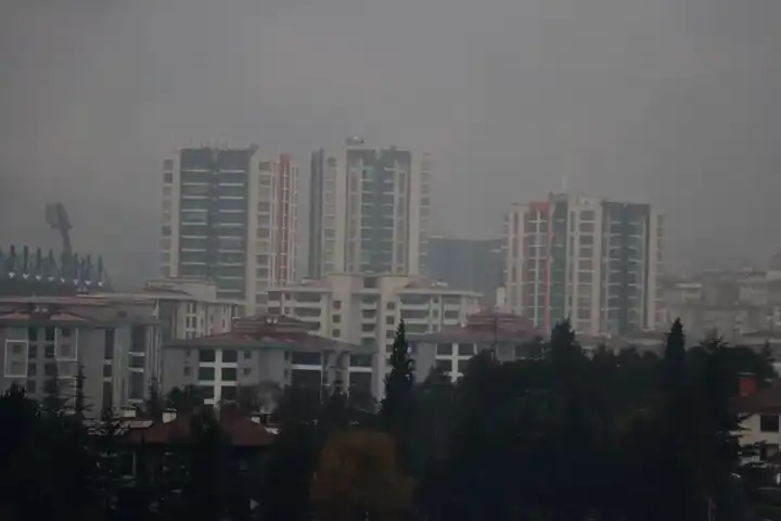 Sis, Şehirde Görüşü Sınırlıyor