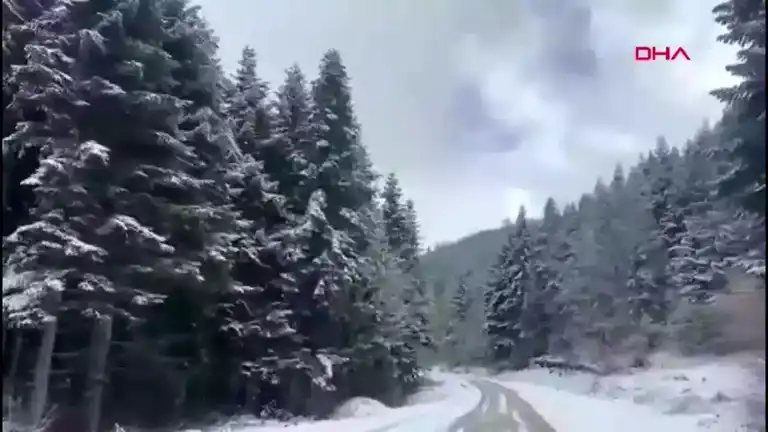 Kar Yağışı Karabük'ün Yükseklerini Beyaza Bürüdü