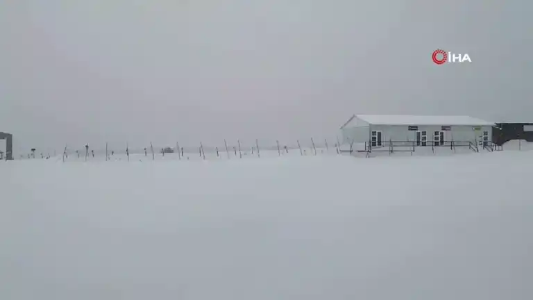 Dağ Kayak Merkezinde 1 Metre Kar!